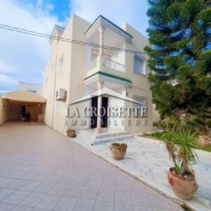 Villa S+3 à La Marsa